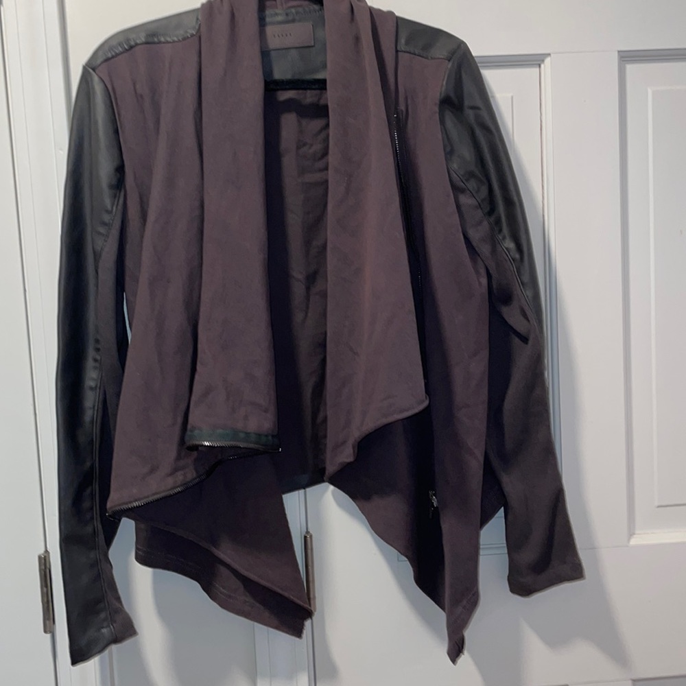 Trendy women’s leather jacket